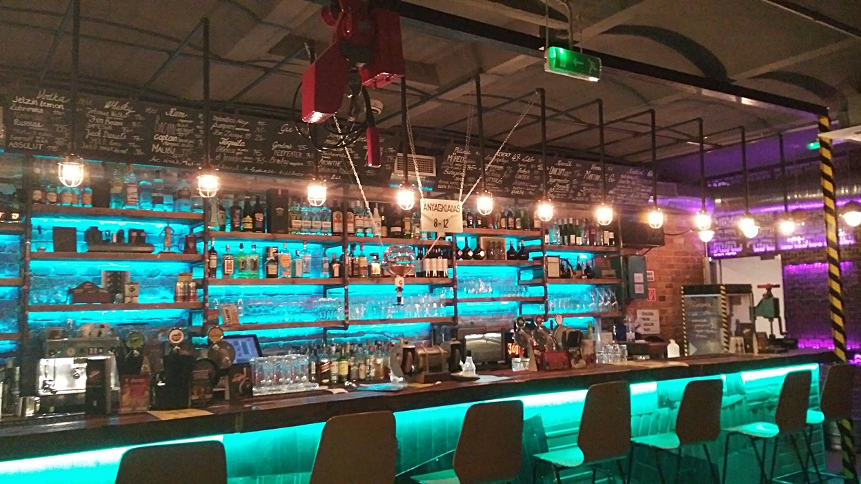 The bar of Műhely Pub, Budapest - Pubtourist