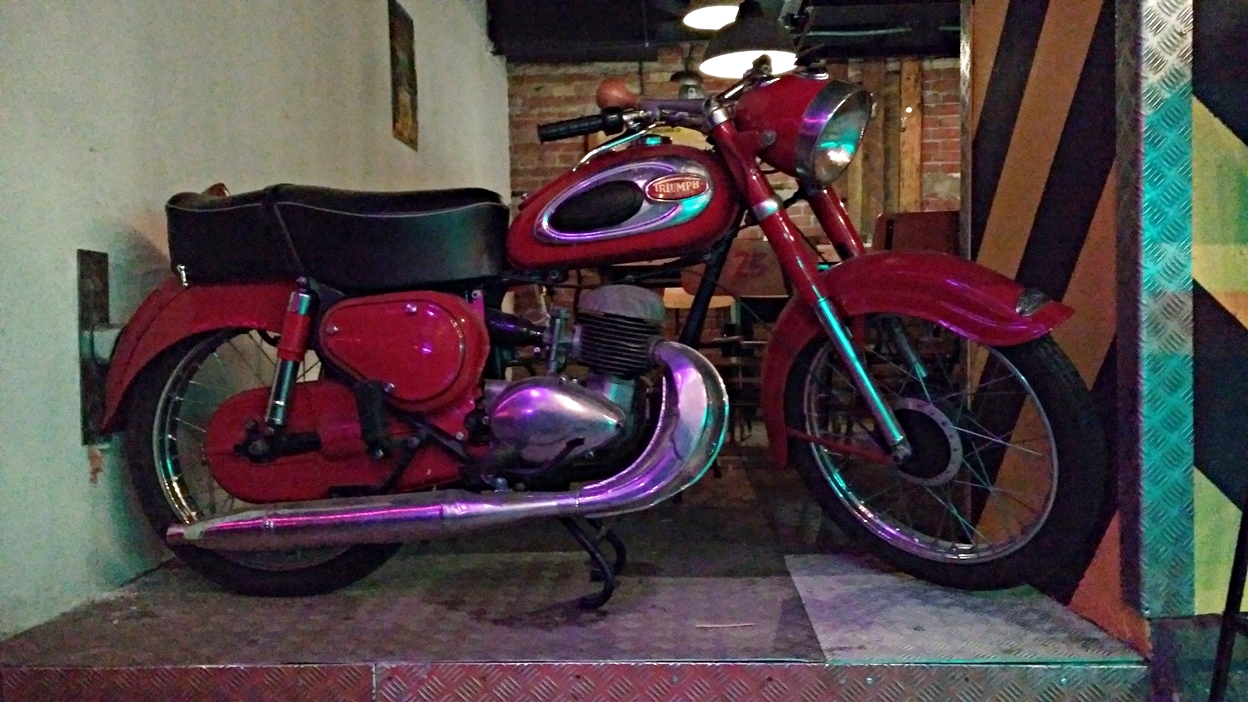 A motor on display in Műhely Pub, Budapest - Pubtourist
